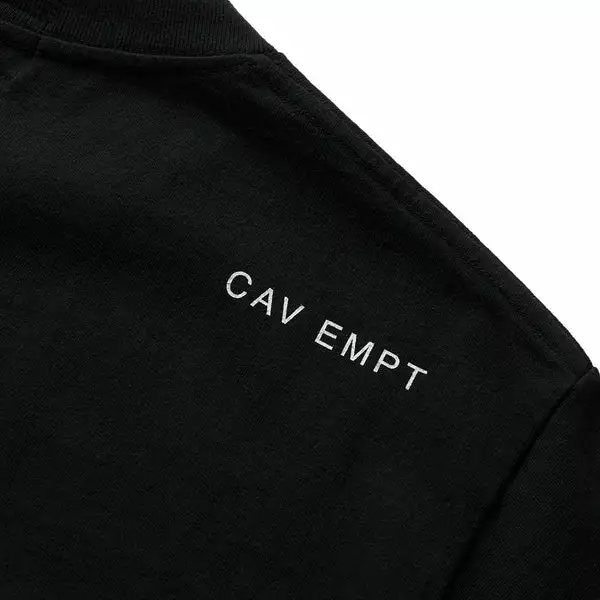 Cav Empt MD IN THE PRESENT ZIGS T BLACK 5 Cav Empt MD IN THE PRESENT ZIGS T BLACK - Image 3