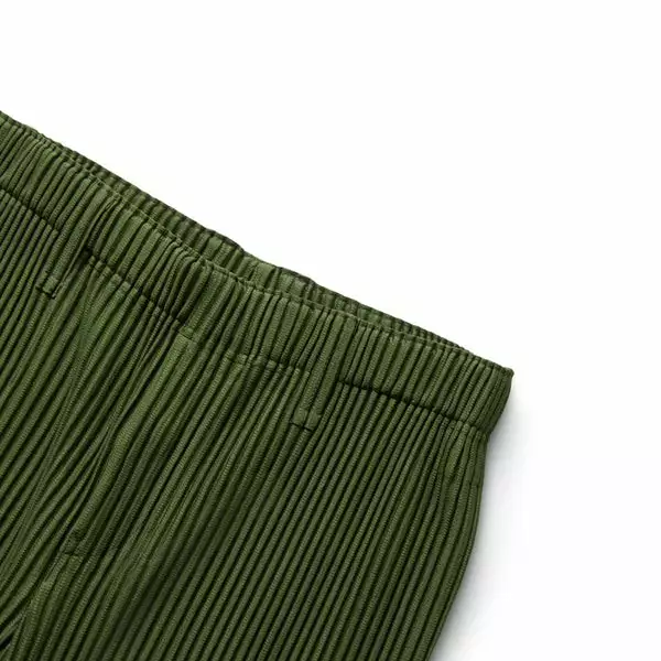 Homme Plissé Issey Miyake COLOR PLEATS DARK OLIVE GREEN 6 Homme Plissé Issey Miyake COLOR PLEATS DARK OLIVE GREEN - Image 4
