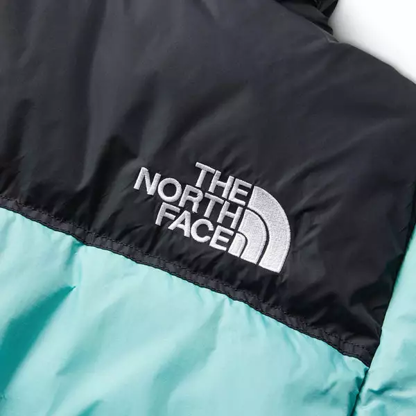 The North Face WOMEN'S 96 RETRO NUPTSE JACKET WASABI 7 The North Face WOMEN'S 96 RETRO NUPTSE JACKET WASABI - Image 5